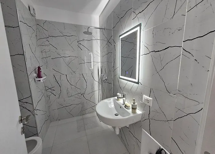 Valentino Zirkon Apartment *