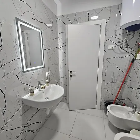 Valentino Zirkon Apartmán *