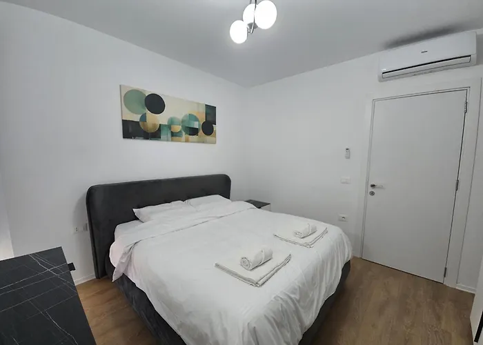 Valentino Zirkon Apartamento Tirana